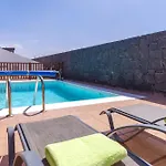 234 - Reinosa By Now Ltd Βίλα Πλάγια Μπλάνκα