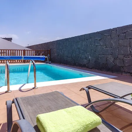 234 - Reinosa By Now Ltd Villa Playa Blanca